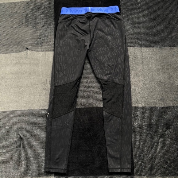 ivivva athletic leggings with mesh - Picture 3 of 4